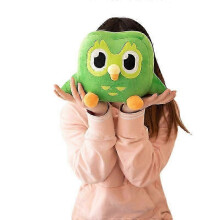 Pluszowa zielona sowa Duolingo Duo z okazji 10. rocznicy dla dzieci