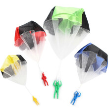 Set di giocattoli con paracadute da soldato, lancio manuale, gioco all'aperto per bambini e adulti.