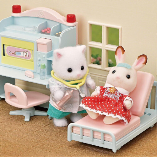 Sylvanian Families Village Doctor Starter Set 2