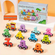Puzzle magnetico in legno a forma di trenino con numeri e lettere, dimensioni 27x16,2x4 cm, età 8+.