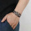 Pulseira masculina de couro, 20,5 cm de comprimento, couro resistente com fivela. 1