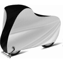Stevig fietsscherm met sleutelgat aan de voorkant en dubbelgestikte zoom voor winddichte bevestiging.