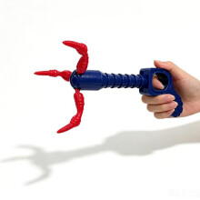 (blue) Novelty Mechanical Retractable Hand Claw Clamp Stress Relief Prank Outdoor Kids Toy Birthday Gift