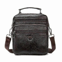 Mochila masculina multifuncional para uso casual, negócios e viagens.