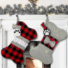 Betrouwbare kerstkousen voor honden, set van 2, kerstkousen met buffelruitpatroon, grote, botvormige hangende kerstkousen voor huisdieren.