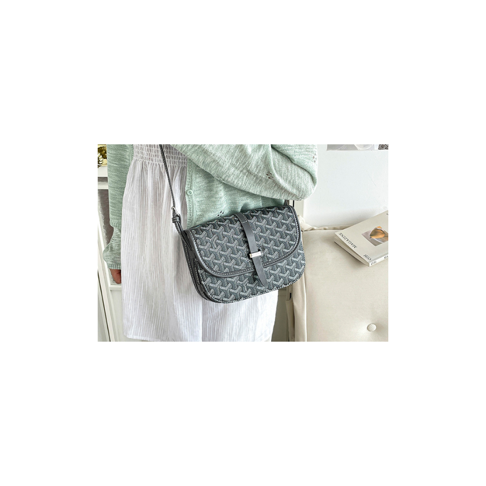 Printed Saddle & Messenger Bag for Women & Men – Trendy Shoulder Crossbody Bag