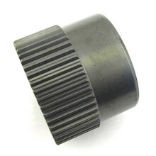 MD099211 Crankshaft Oil Pump Drive Gear Sleeve Fit for Delica L200 L300 Montero 2.5D 4D56 Engines