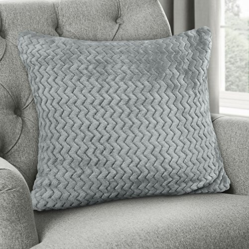 Velosso Flannel Fleece Super Teddy Soft Chevron Pattern Cushion Cover (Silver)