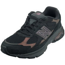 (8) New Balance 2010 Unisex Fashion Trainers in Black