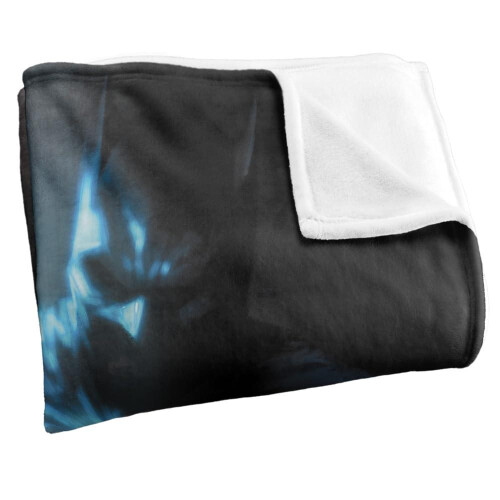 Batman (127cm x 152cm, Multicoloured) Batman Classic Silhouette Blanket 2