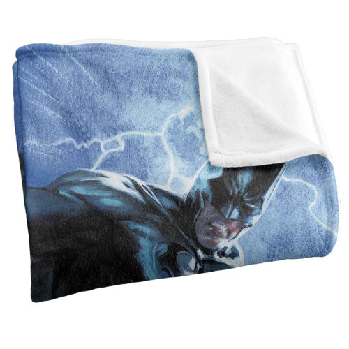 Batman (91cm x 147cm, Multicoloured) Batman Leaping Down Blanket 2