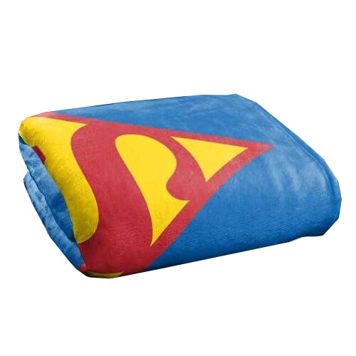 Superman (152cm x 127cm, Multicoloured) Superman 2021 Shield Blanket 1