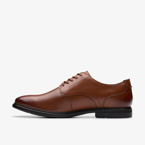 Clarks (Standard, 6.5 (Adults')) Banbury Derby Tan Leather 1