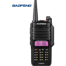 Baofeng UV-9R Plus, ricetrasmittente dual-band VHF/UHF FM impermeabile IP67 con doppio display e lunga autonomia in standby (cuffie inc