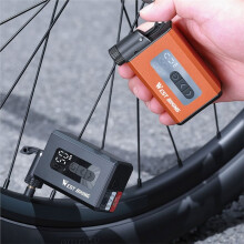 WEST BIKING Elektrische Automatische Luftpumpe Tragbarer Digitaler Inflator 120PSI 1000mAh Universeller US Französischer UK Clik Ventil Rot
