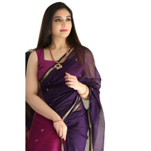 Kvinnors tryckt Banarasi bomullssilke saree med guld zari-kant & osydd blusdel - Etnisk saree för bröllop & festivaler (Vinröd rosa)