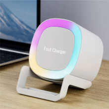 4 i 1 -Högtalare 15W Trådlös Laddare Mobiltelefonhållare Atmosphere Night Light Desktop-Högtalare