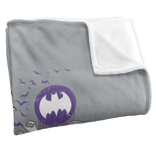 Batman (147cm x 91cm, Multicoloured) Batman Kanji Skyline Blanket 2
