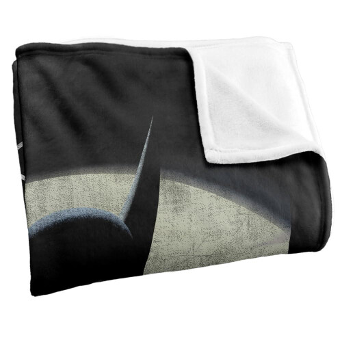 Batman (147cm x 91cm, Multicoloured) Batman Caped Crusader Soft Touch Blanket 2