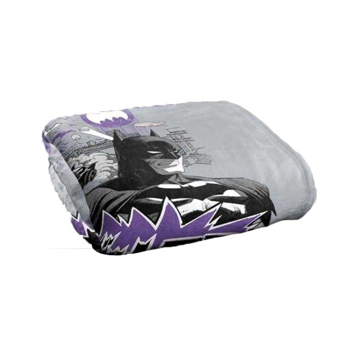 Batman (152cm x 127cm, Multicoloured) Batman Kanji Skyline Blanket 1