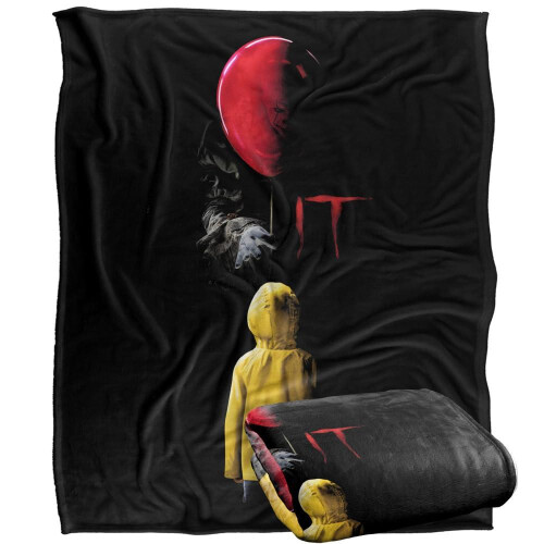 (147cm x 91cm, Red) It 2017 Red Balloon Soft Touch Blanket 1