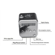 3X TD-V26 Digitale Draagbare  FM-Radio-Ontvanger LED-Luidspreker Draadloze Luidspreker MP3-Ondersteuning /TF-Kaart Zwart