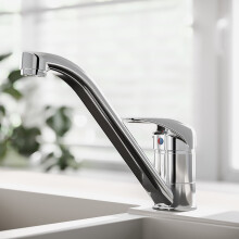 Kitchen Sink Mixer Tap High Quality Single Lever Chrome Swivel Spout
