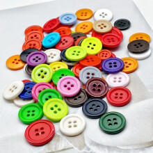 240 unidades de botões redondos multicoloridos de resina com 4 furos, 25 mm, em 8 cores, para costura e artesanato (1 polegad