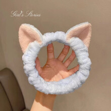Koraalkleurige suède haarband met kattenoortjes, comfortabele en stijlvolle haarband voor gezichtsreiniging en make-up (licht