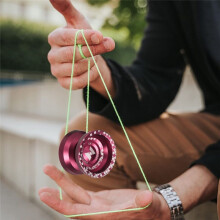 LESHARE Yoyo Magic Yoyo Unresponsive Professional Yoyo with Bearing Mosaic Extraordinary Yoyo Red