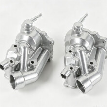 11061-1LA0A Car Thermostat Housing Water Pump Bracket for Patrol Y62 12-16 QX56 QX80 11-13