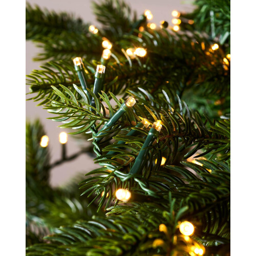 WeRChristmas 2750 Compact LED Light String 2