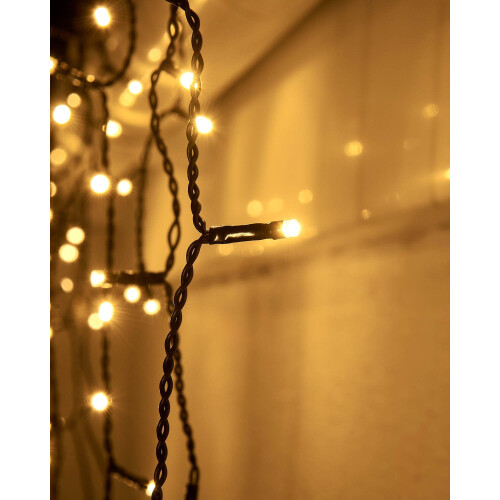 WeRChristmas LED Icicle Lights, Black Cable 1