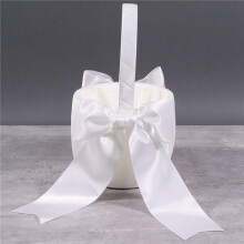 Lot de 4 Paniers de Mariage pour Demoiselle D'Honneur Blanc pour Filles de Fleur Panier de Demoiselle D'Honneur en Satin Mignon