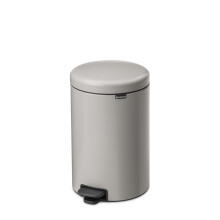 Brabantia NewIcon Pedal Bin 20L, Medium Waste Bin for Kitchen, Soft Closing Lid, Light Pedal Operation, Removable Inner Bucket, Non-Slip Base