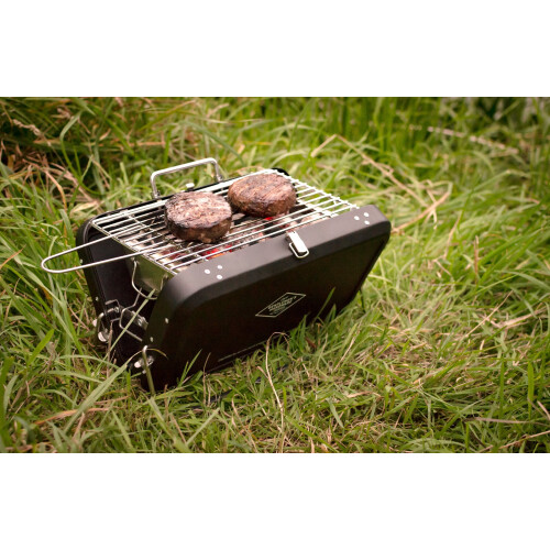 Gentleman's Hardware Small Suitcase Style BBQ Black 1