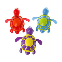 Simpatici giocattoli colorati a forma di tartaruga per piscina, ideali per bambini e neonati.