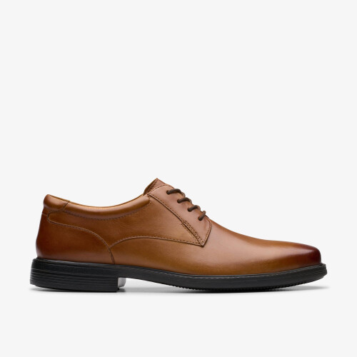Clarks (Standard, 7.5 (Adults')) WendellLaceII Tan Leather