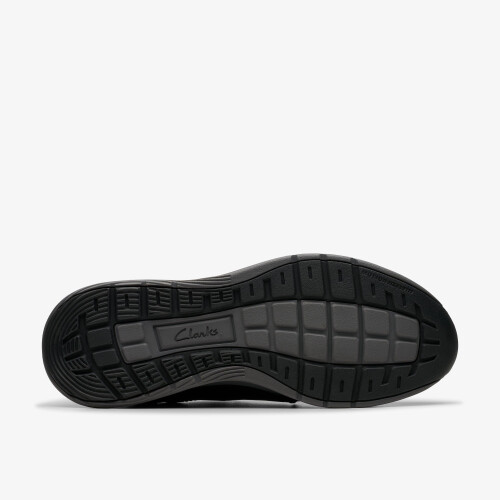 Clarks (Standard, 10.5 (Adults')) Motion Trek PT Black Leather 2