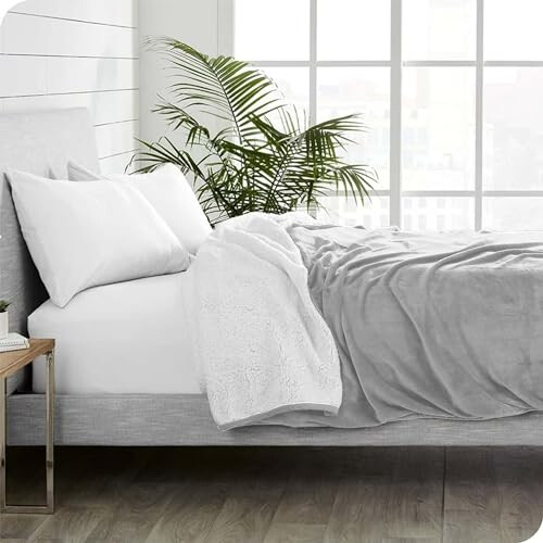 MOONLIGHT20015 Sherpa Fleece Silver Blanket King Size - Microfiber Solid Blankets for Bed - Fluffy & Soft Warm Thick Throws for Sofas and Couch 2