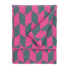 furn. Olsen Feather Yarn Throw – Soft Geometric Double Sided Blanket (Retro Pink – 130x180cm)
