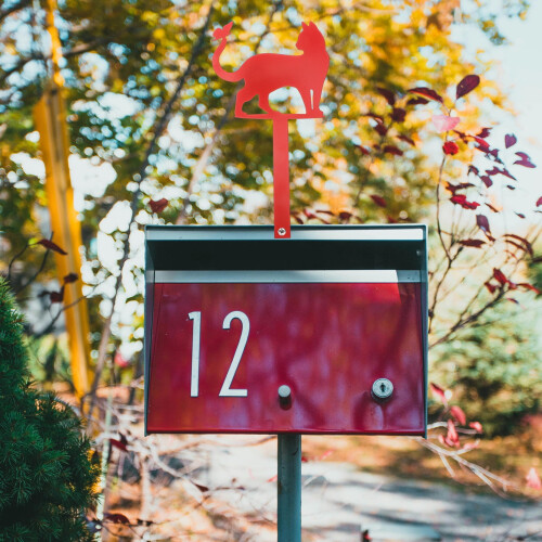 Outdoor Animal-Themed Iron Mailbox Decoration 2