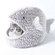 Warm Winter Shark Mouth Cat House 25-26