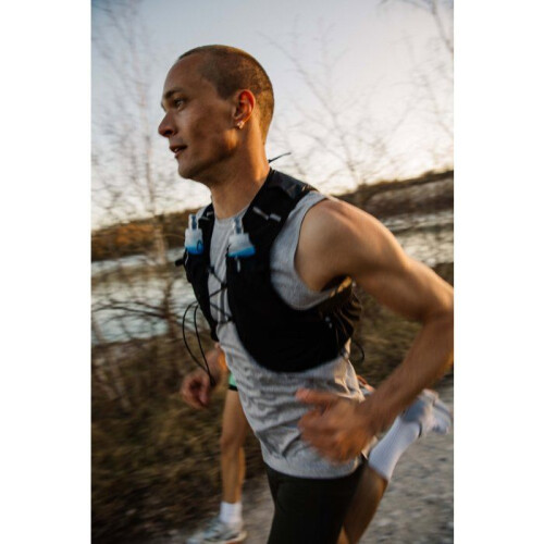 Laufweste - ENDURANCE - Genend - Inklusive weiche Flaschen - Größe S - Schwarz 1