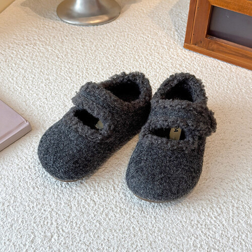 Girls' Winter Lined Sneakers Dark Gray Size 34