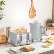 HOMCOM Kettle and Toaster Set with 3000W Rapid Boil, 4 Slice Toaster, Grey