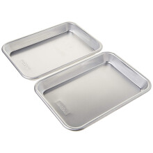 Set di vassoi per hamburger Nordic Ware Eighth Sheet, 2 pezzi
