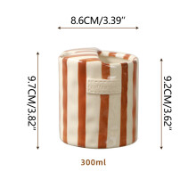 Tasse à café vintage européenne en céramique rayée, 35 cl