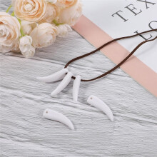 100 Pcs Artifical Wolf Teeth Charms Halloween Wolf Teeth Charm Wolves Fangs Pendant Animal Tooth Pendant