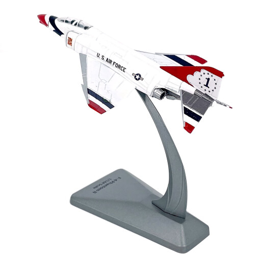 F-4 Phantom II Fighter Model 1:144 Scale